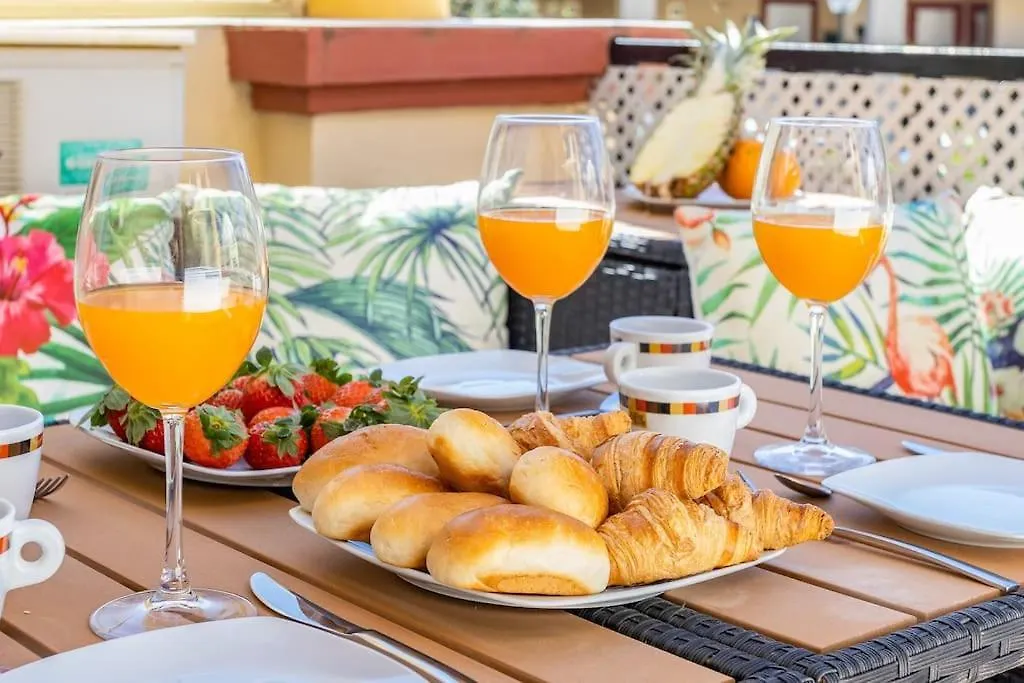 Oleholidays 715 Romana Playa Junto Al Mar Marbella Apartment